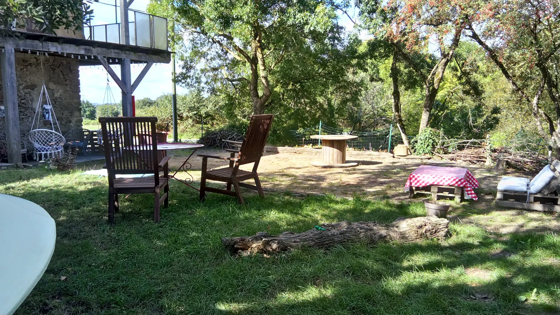 Aux-4-chats-Café-Cour-maisdon-sur-sevre-44