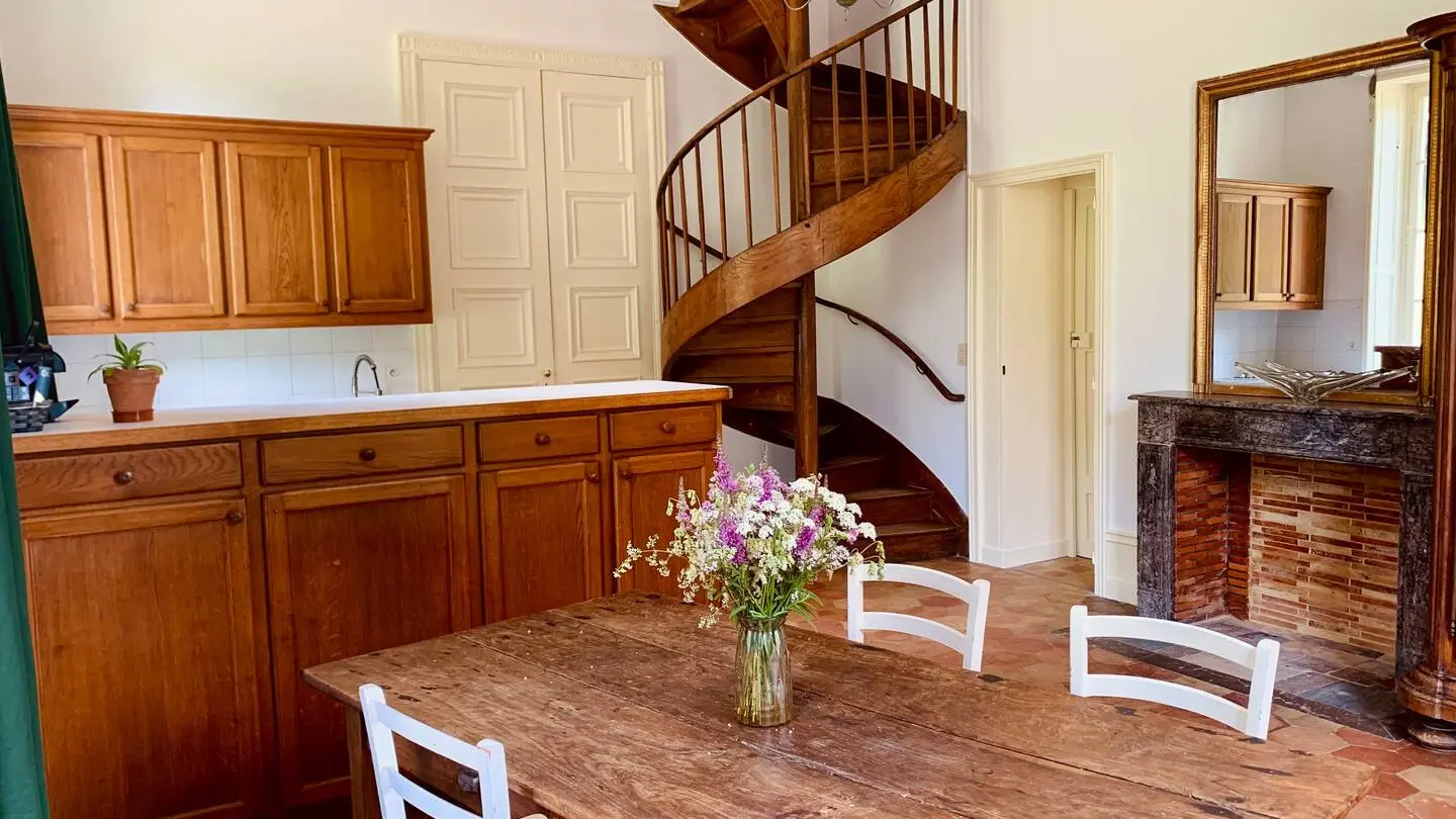 bcb01c52-d45e-45f6-9e48-6ac59fa902cb