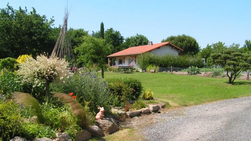 camping-le-relais-des-garennes-montbert-44-hpa-1