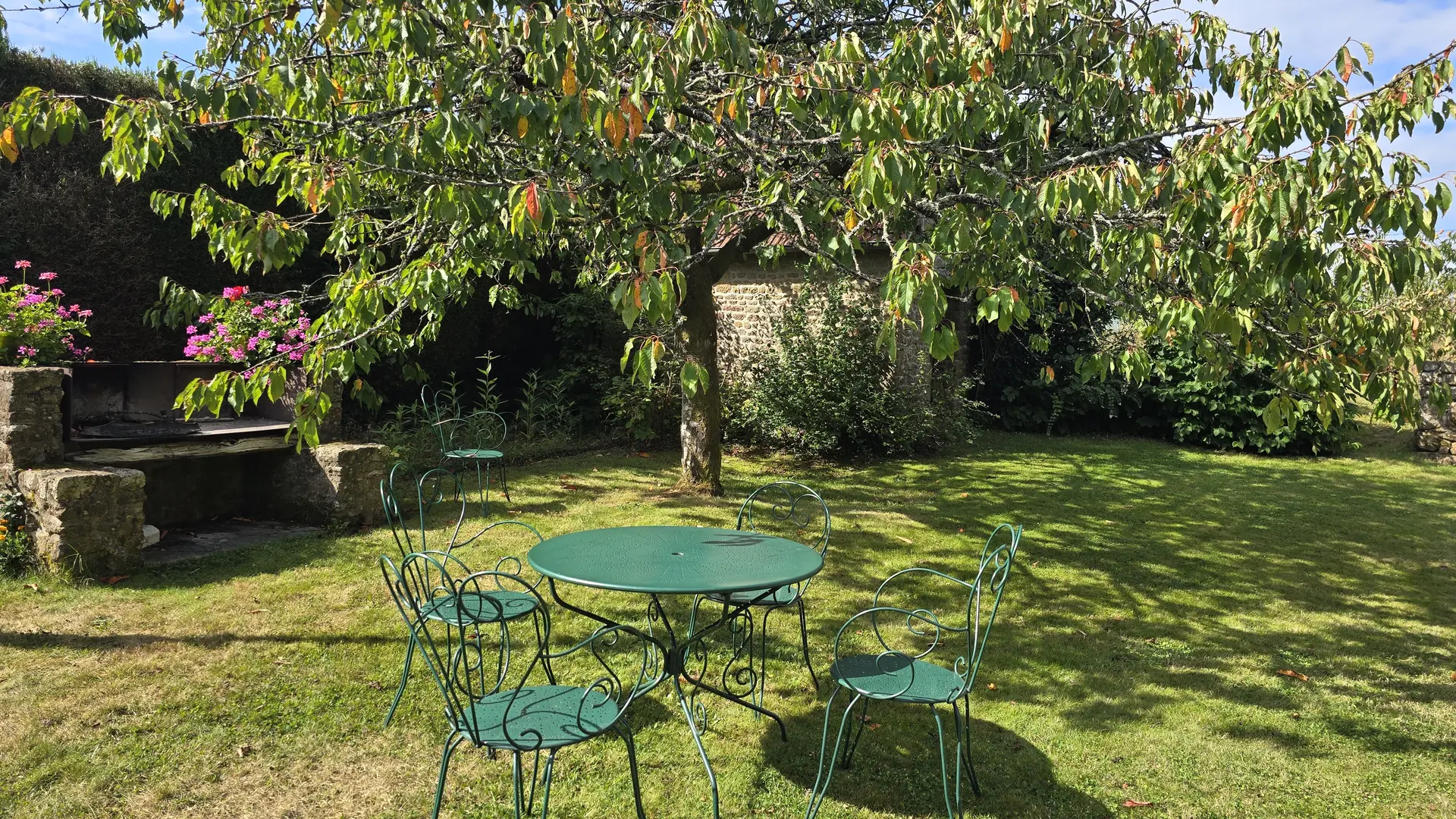 chambres d hotes Aussé Saint mars sur la futaie 53 © bocage mayennais-12(jardin)