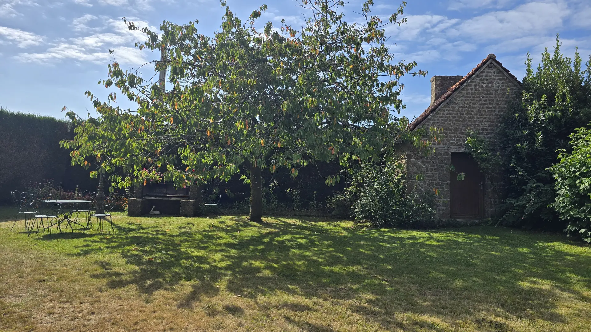 chambres d hotes Aussé Saint mars sur la futaie 53 © bocage mayennais-3(jardin)