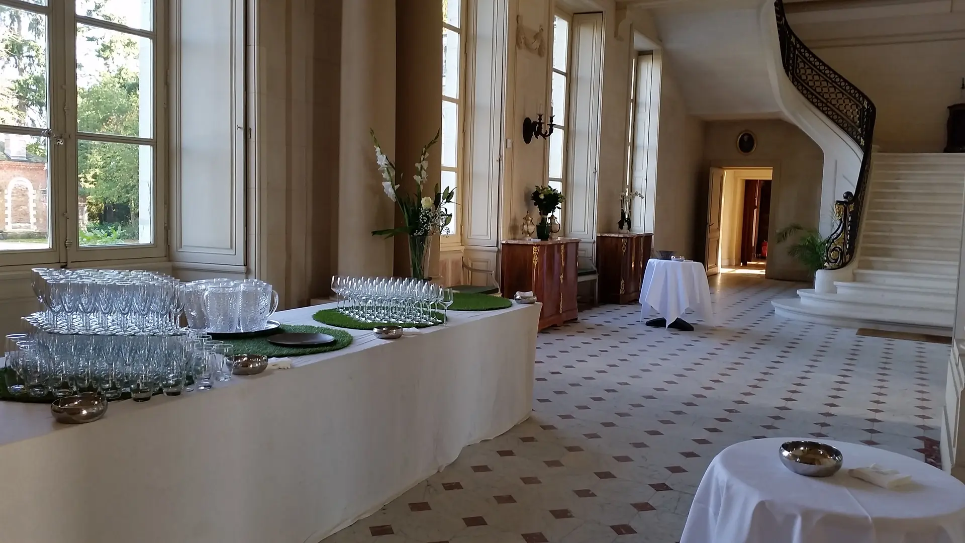 cocktail dans les salons du château 3