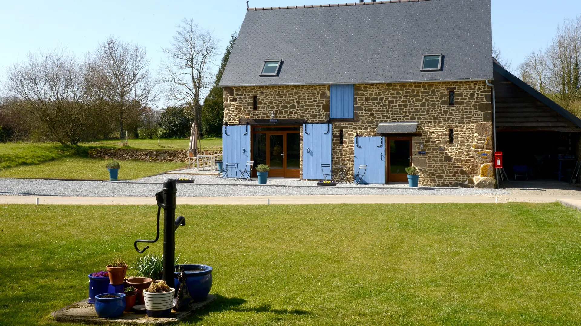 gite-de-la-martiniere-la-huppe -saint-aubin-fosse-louvain-53-hlo-6