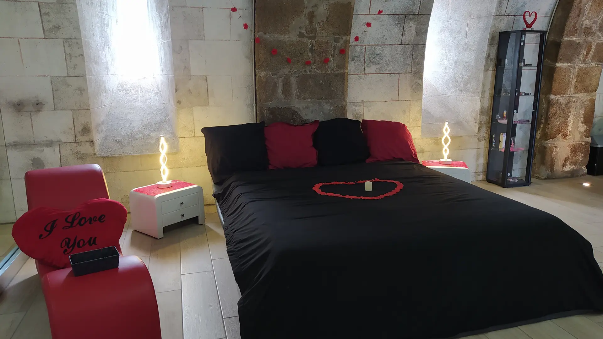 gite-la-chapelle-aux-amoureux-ambrieres-53-hlo-22