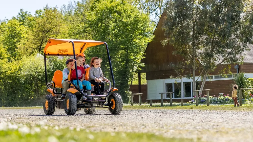 Location de rosalies - Guinguette du Gué de Selle à Mézangers en Mayenne