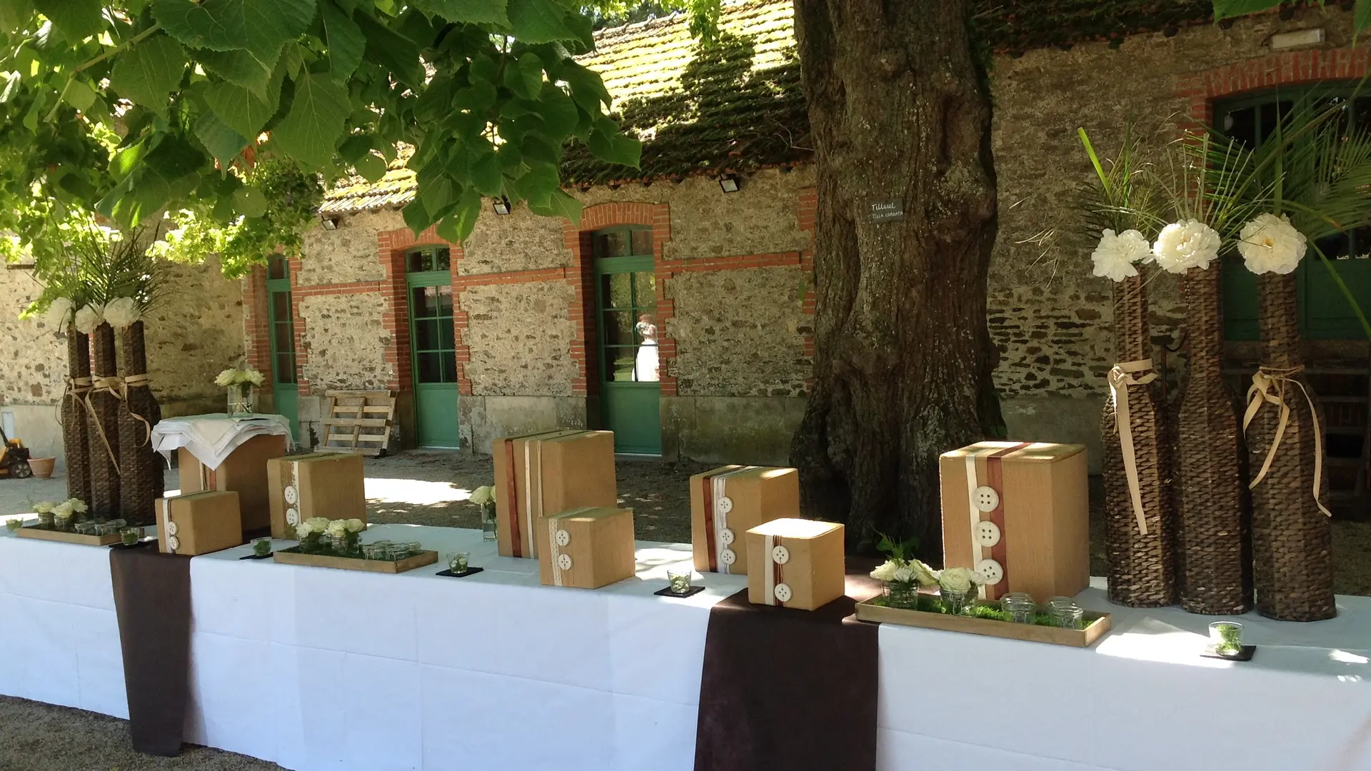 La cour des montys..Cocktail en extérieur