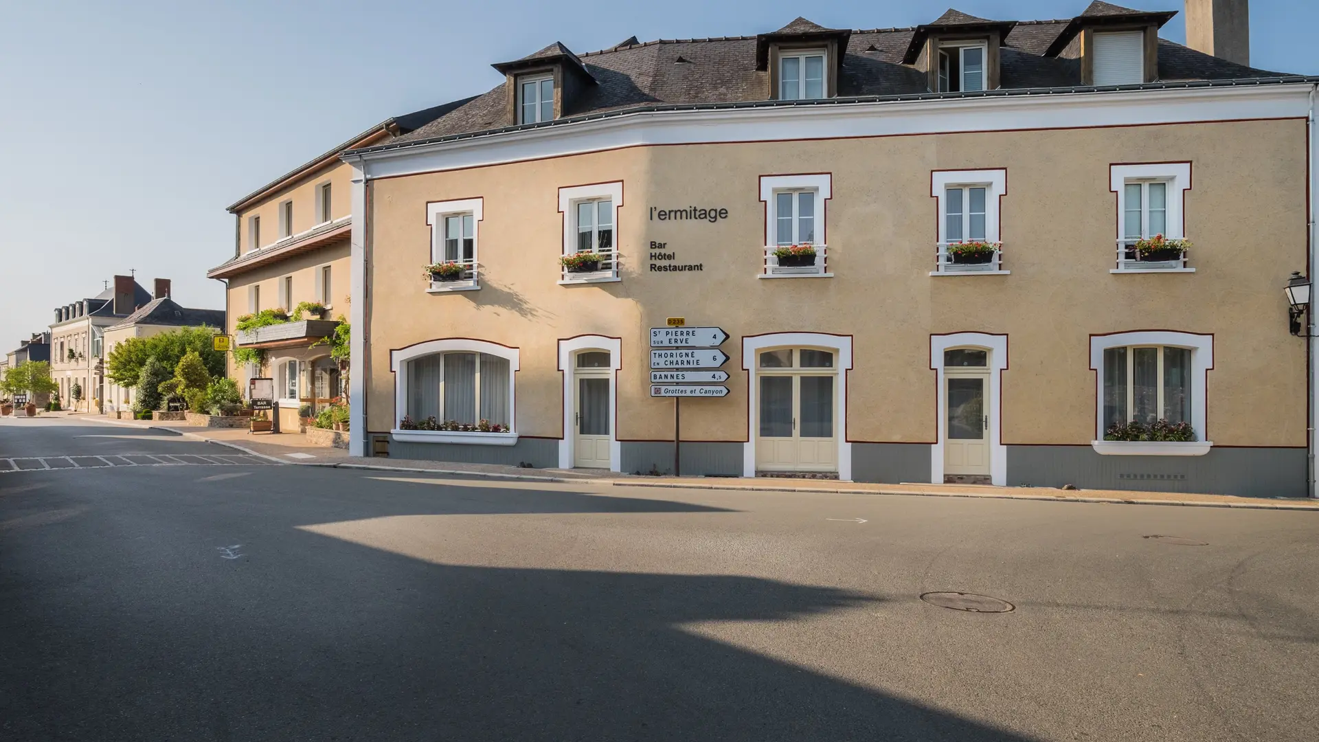 l'ermitage hotel & restaurant, hotel laval, restaurant laval, séminaire laval, hotel sable-sur-sarthe (40)