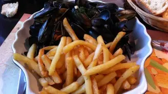 MOULES FRITES EN SAISON