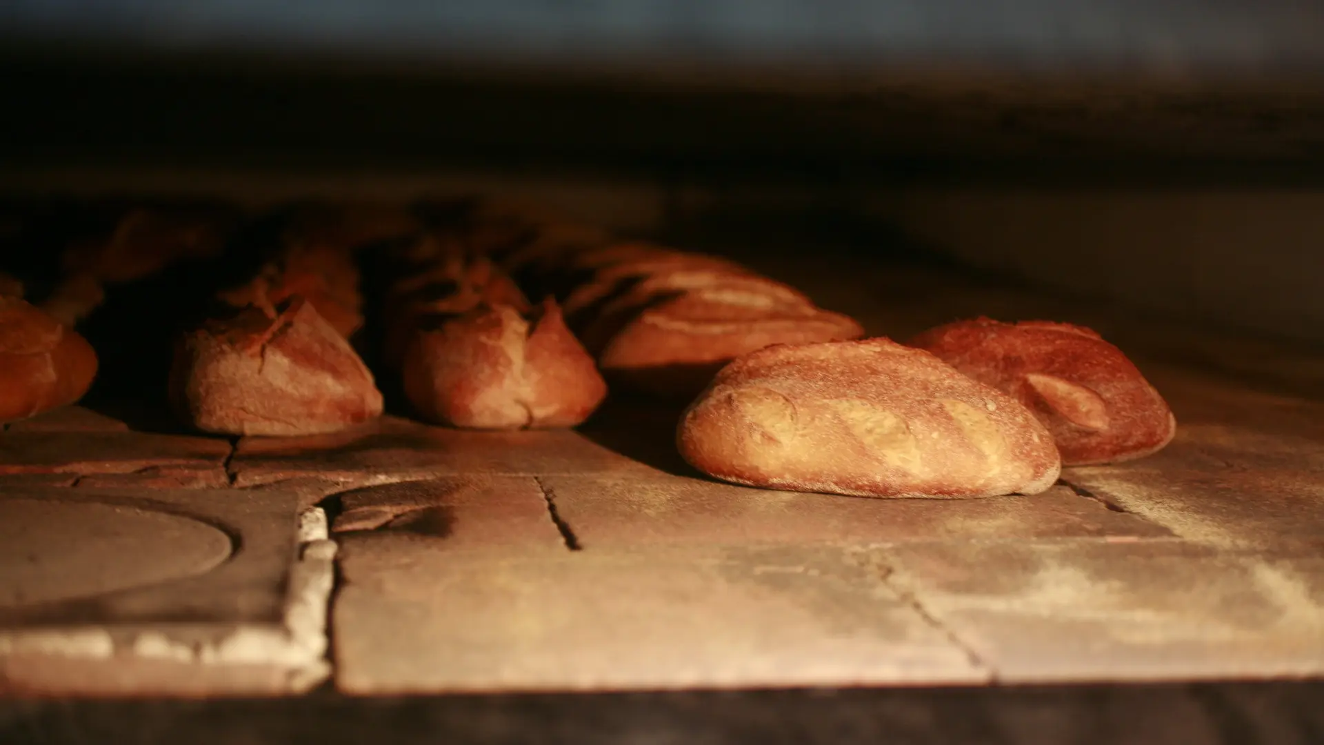 pain virgule, coop bakery, france0998