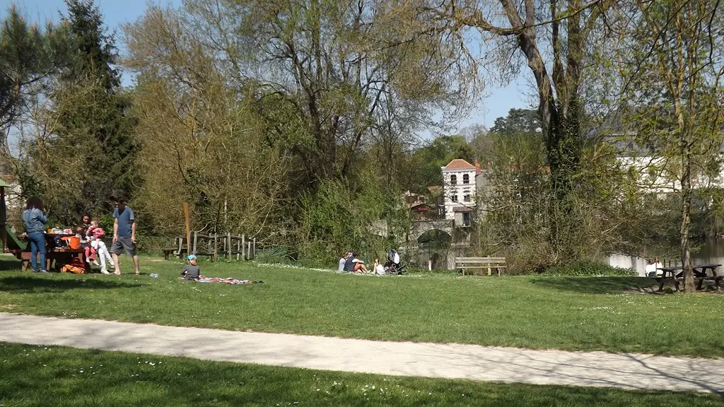 parc-henri-IV-clisson-2017©levignobledenantes (6) [1024x768]