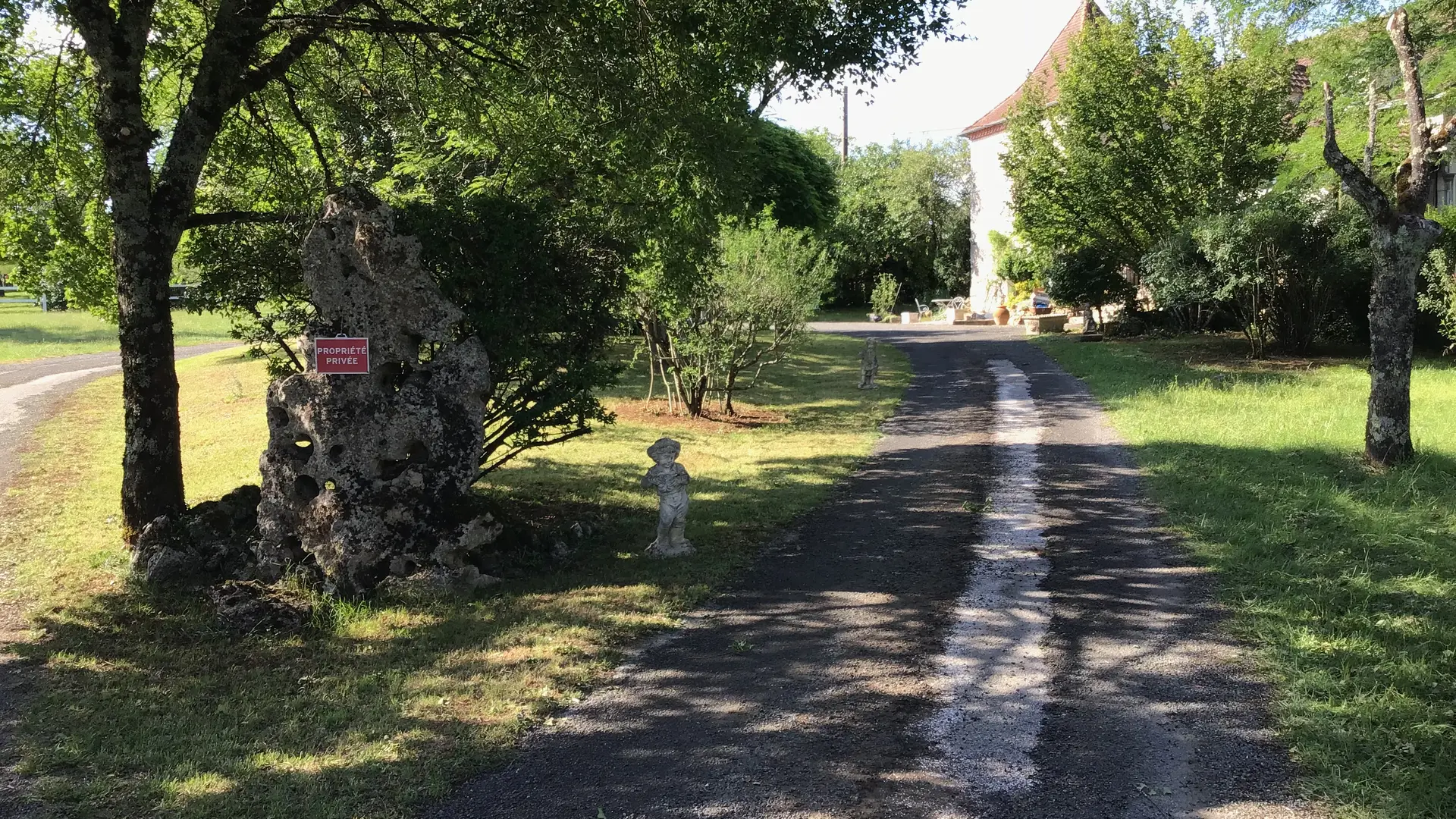 Entrée vers la propriété