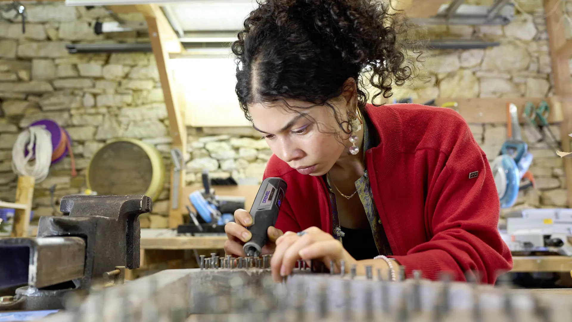 Shirley Nirina Thomas 05 25