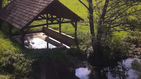 Lavoir à St Martin de Vers