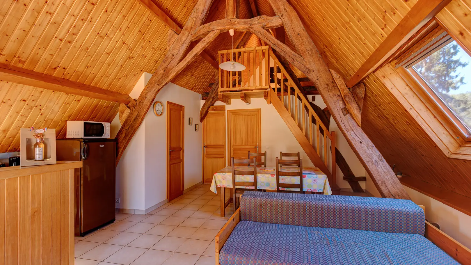 Séjour/salle à manger/cuisine vue 1