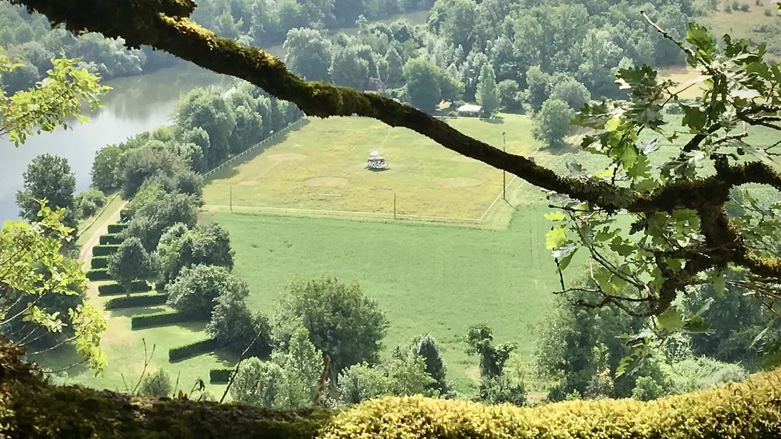 Notre écrin de verdure vu d'en haut !