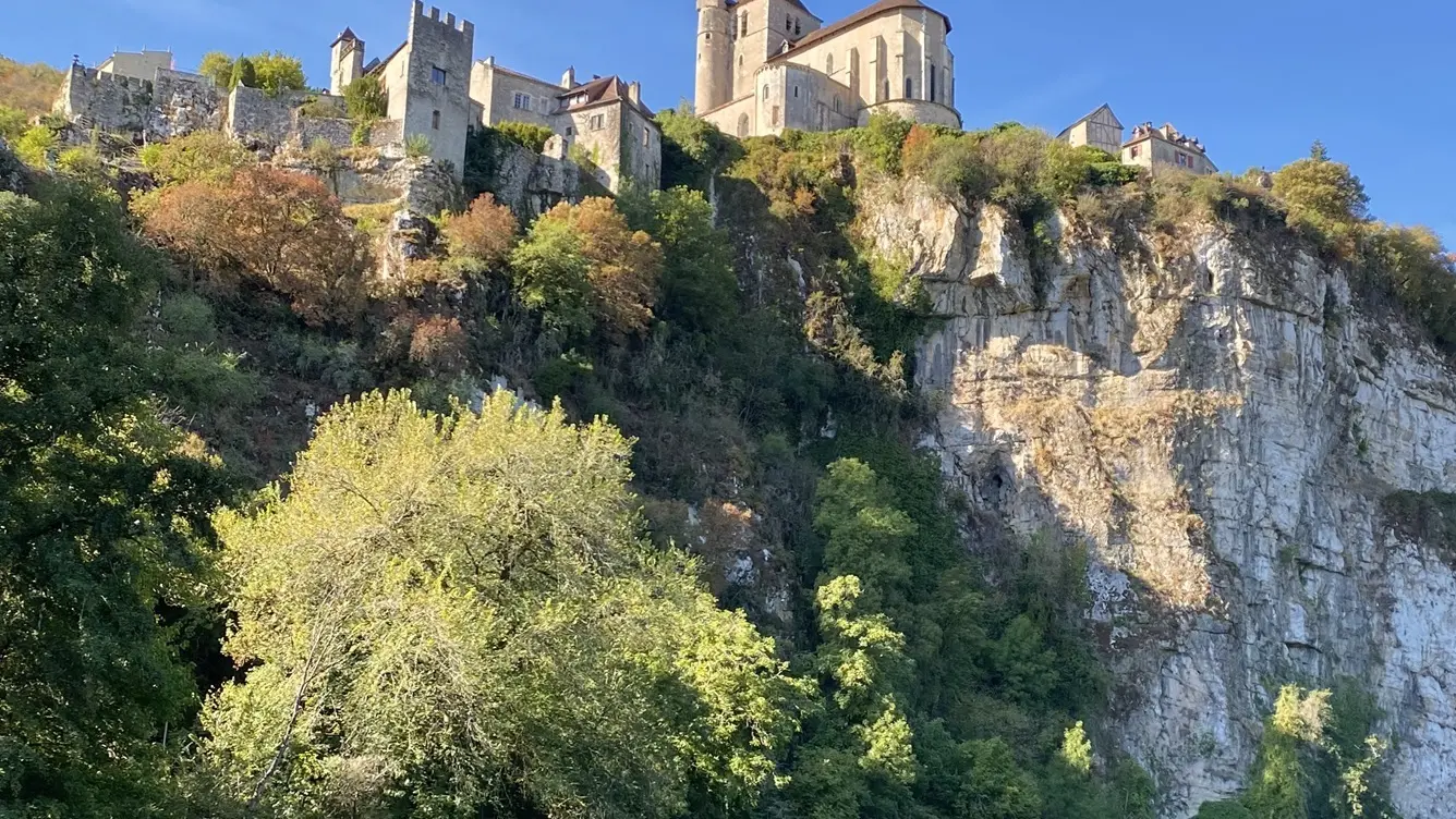 Saint-Cirq-Lapopie depuis la rivière