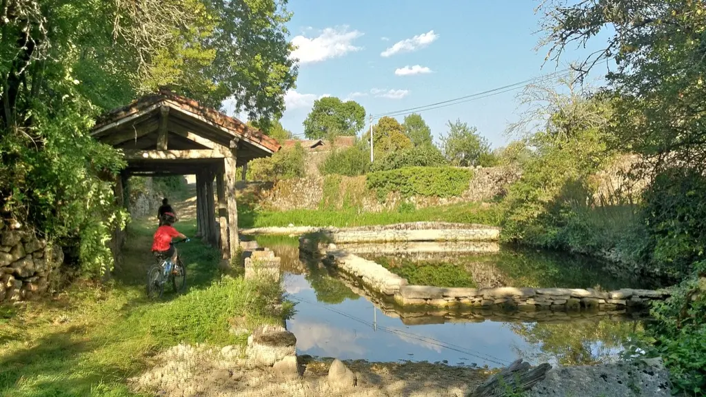 Saillac : Lavoir