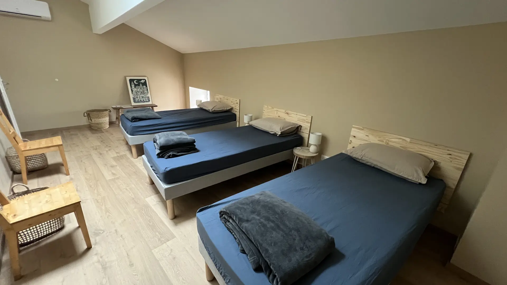 ...AIGA - Petit dortoir