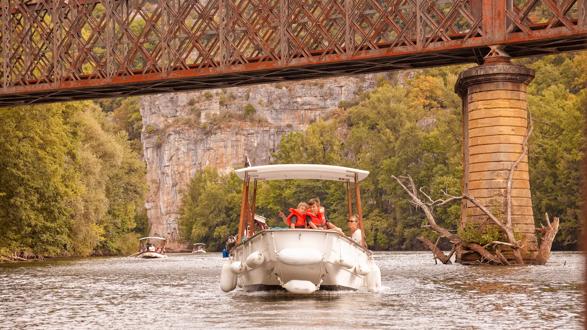 00075 - les croisieres de saint cirq lapopie - bouzies - photo aspheries- web