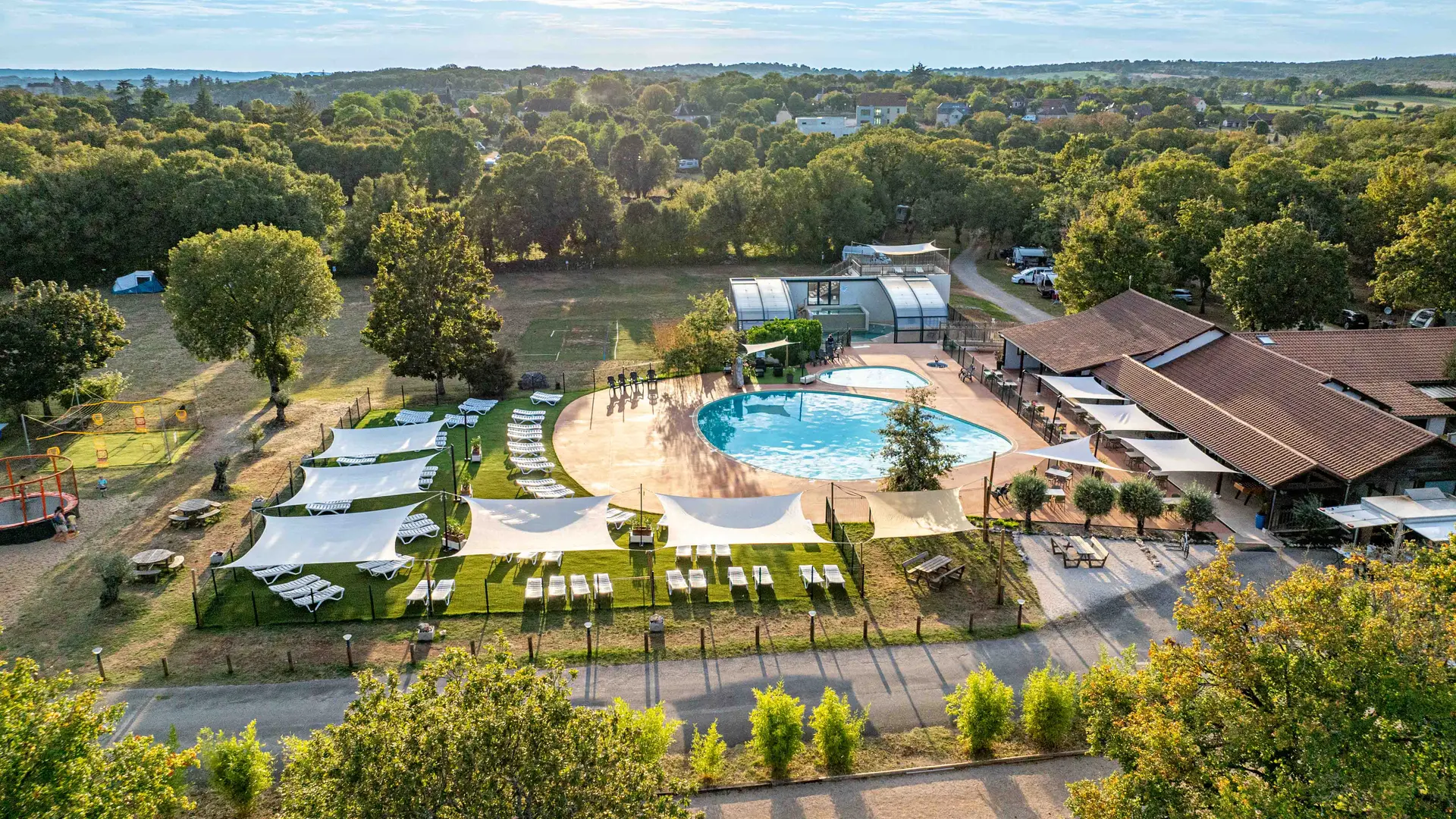 Camping-Dordogne-Les-Cigales-Drone