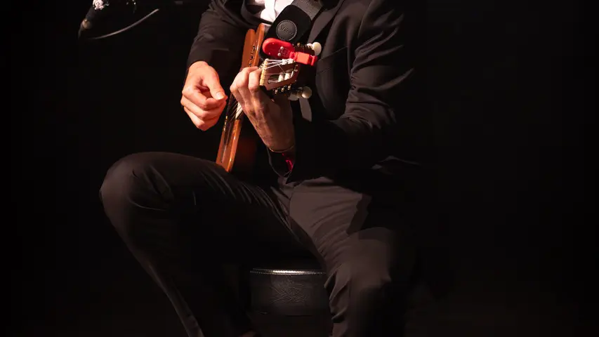 00R53767-Avec accentuation-NR_2 (1)