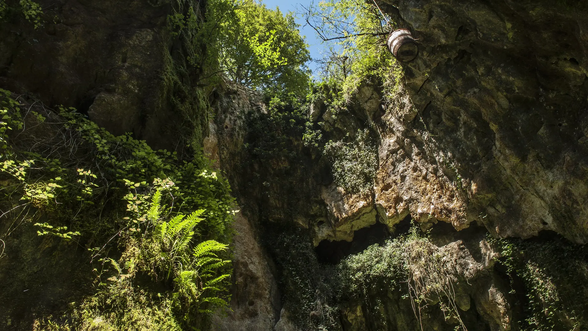 Phosphatières du Cloup d'Aural à Bach - Haut du gouffre