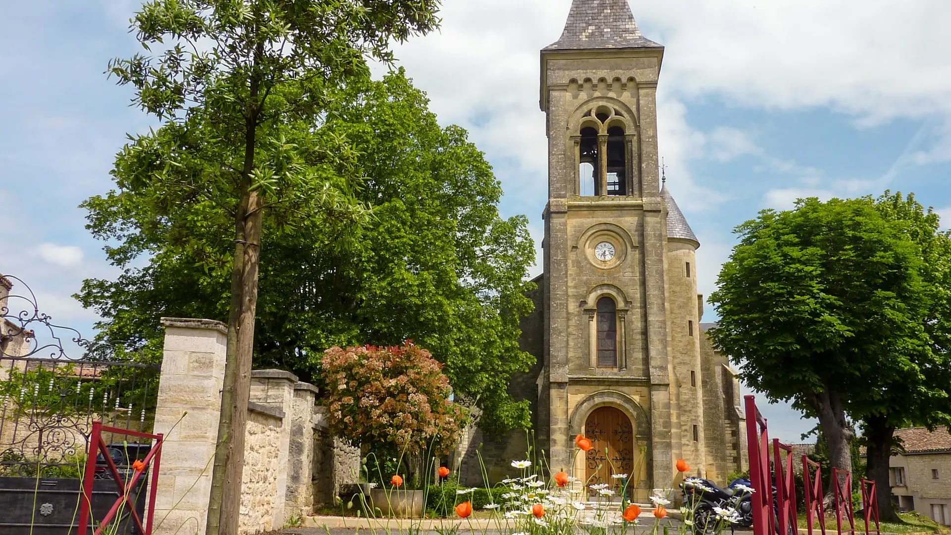 08Eglise de Mauroux © Lot Tourisme - C. Sanchez
