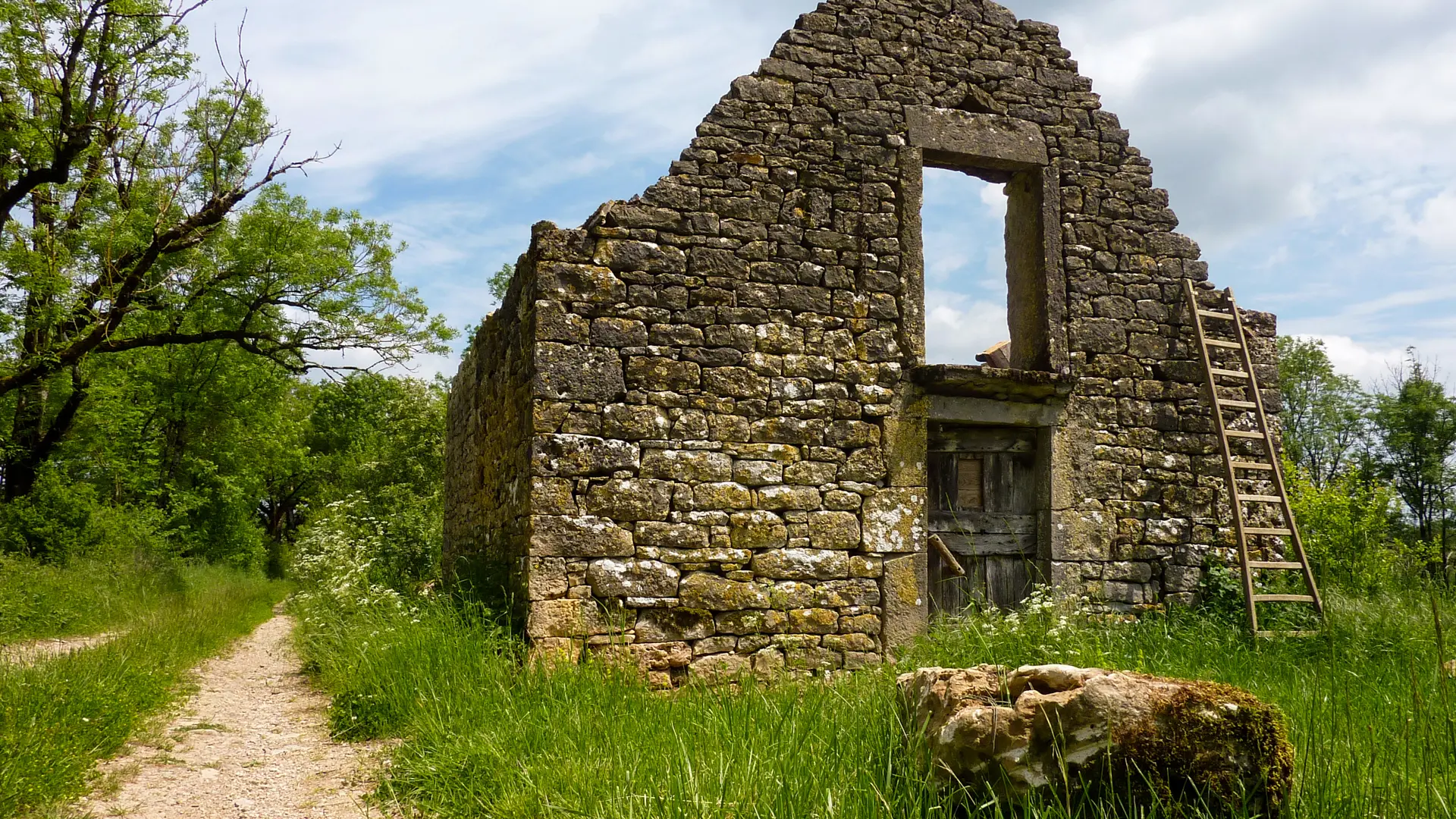 16Beauregard - Ancienne grange  © Lot Tourisme - C. Sanchez