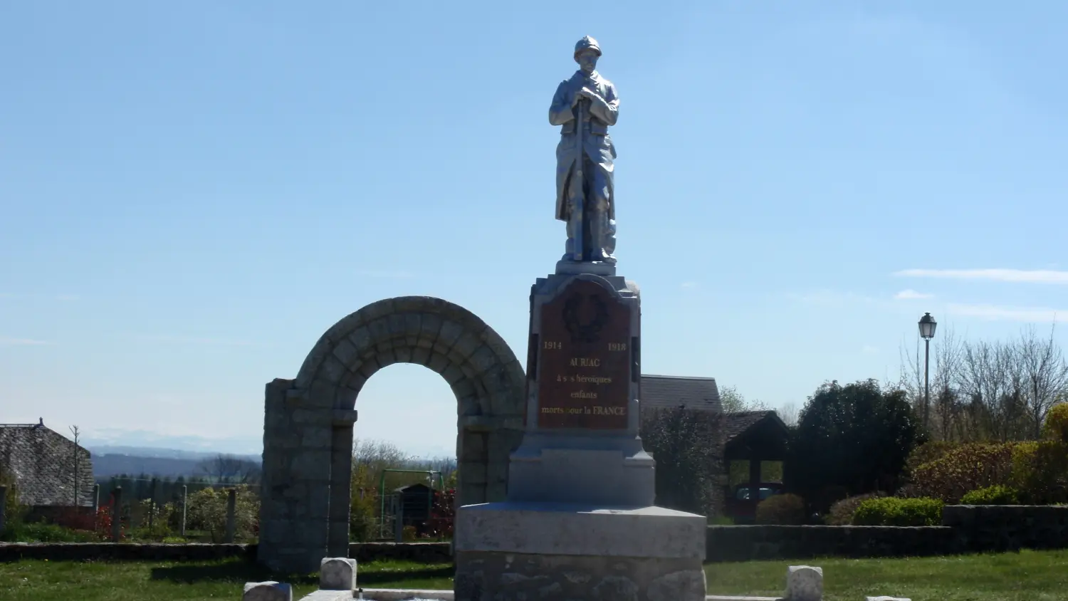 17 AURIAC - De Selves au puy Murat (3)