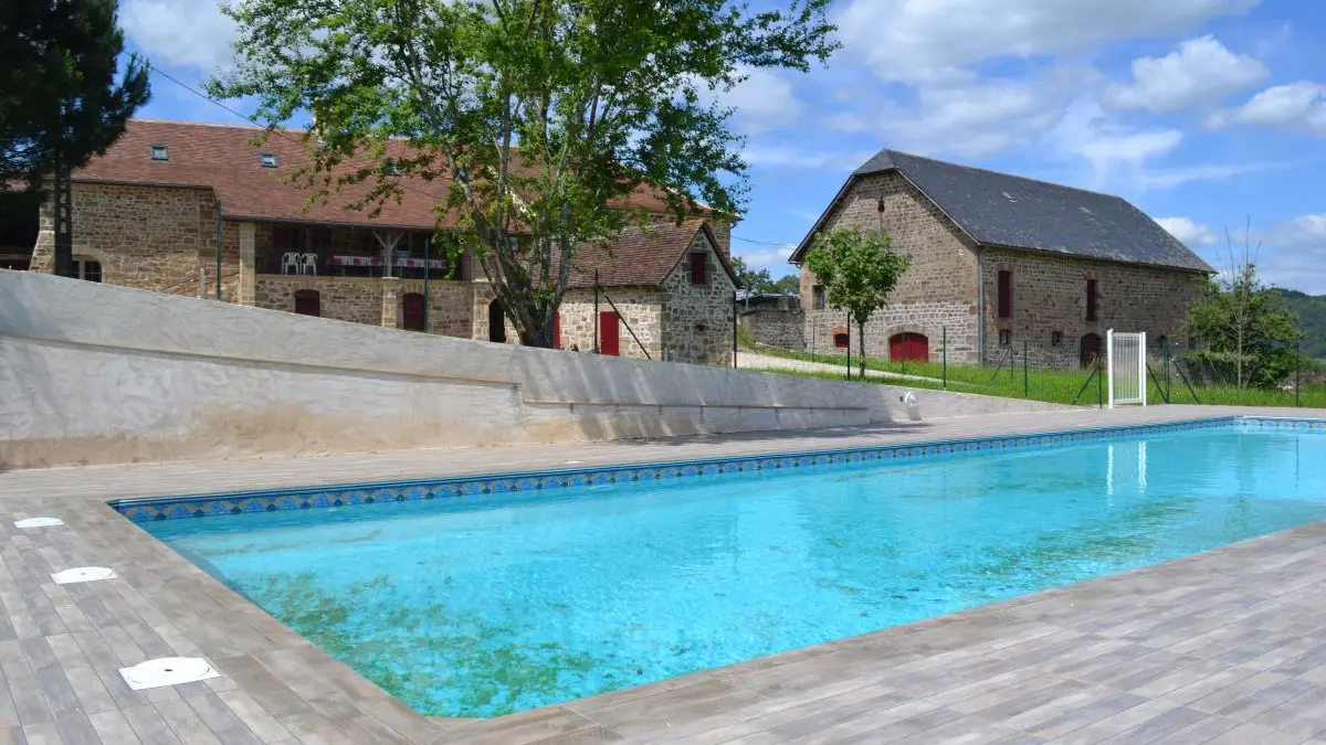 Location Menoire Le Roussel