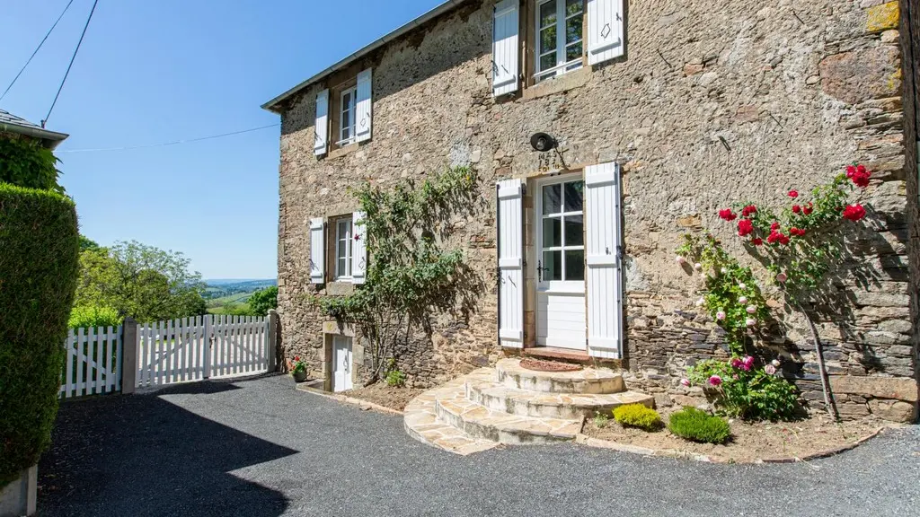 Cour de la maison