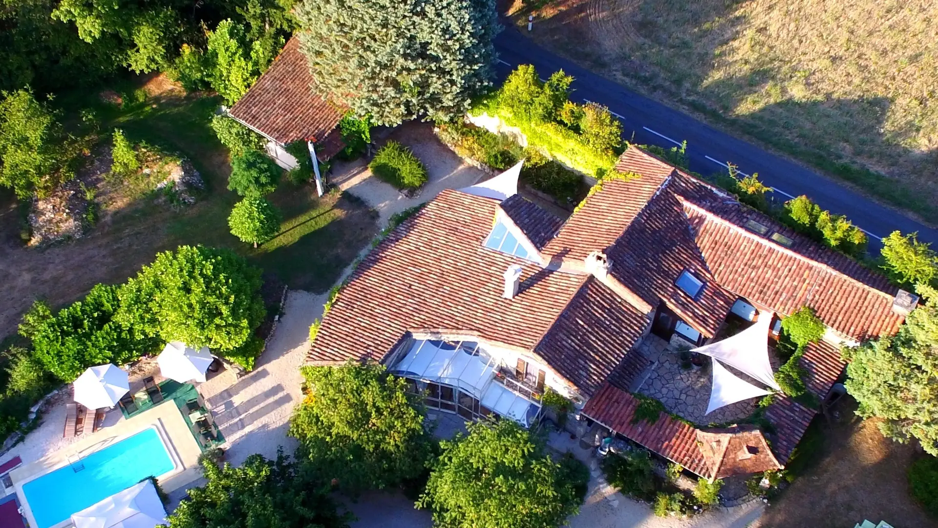 La maison et le jardin 2 ha