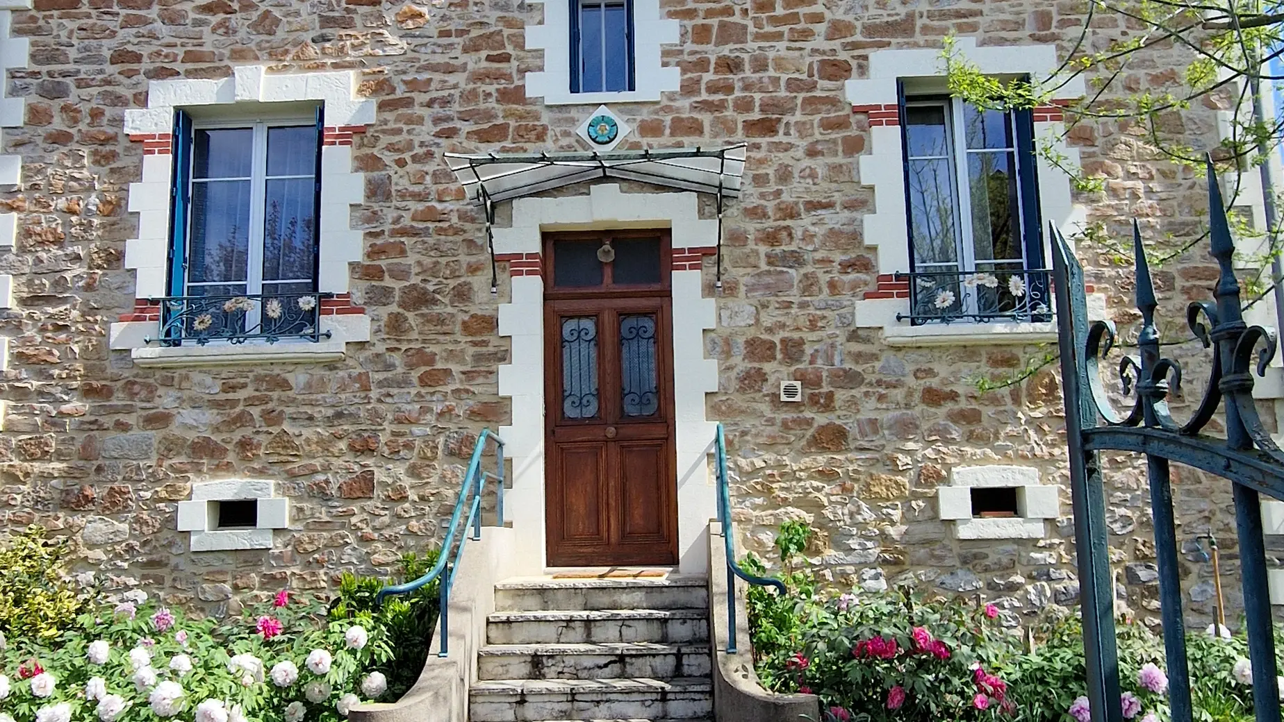 la maison côté rue