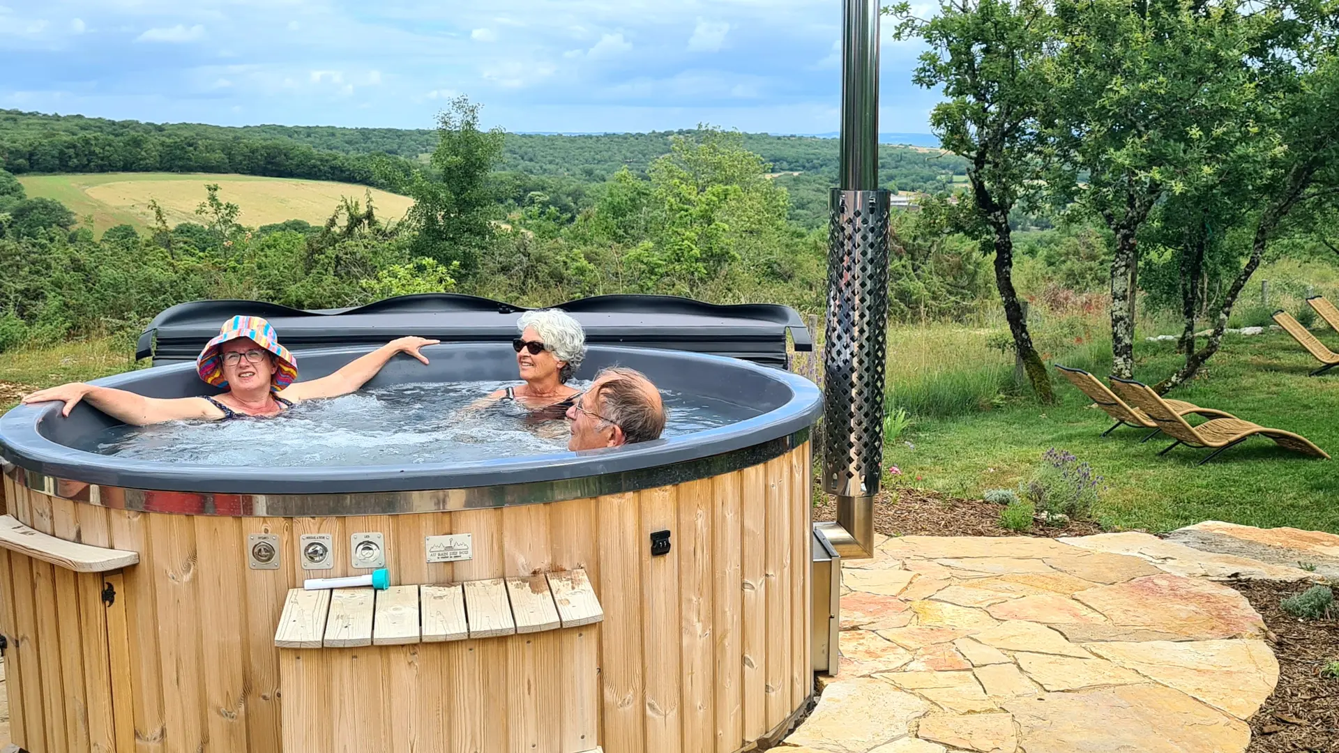 Ecoasis - Relax dans le bain nordique chauffé au feu de bois