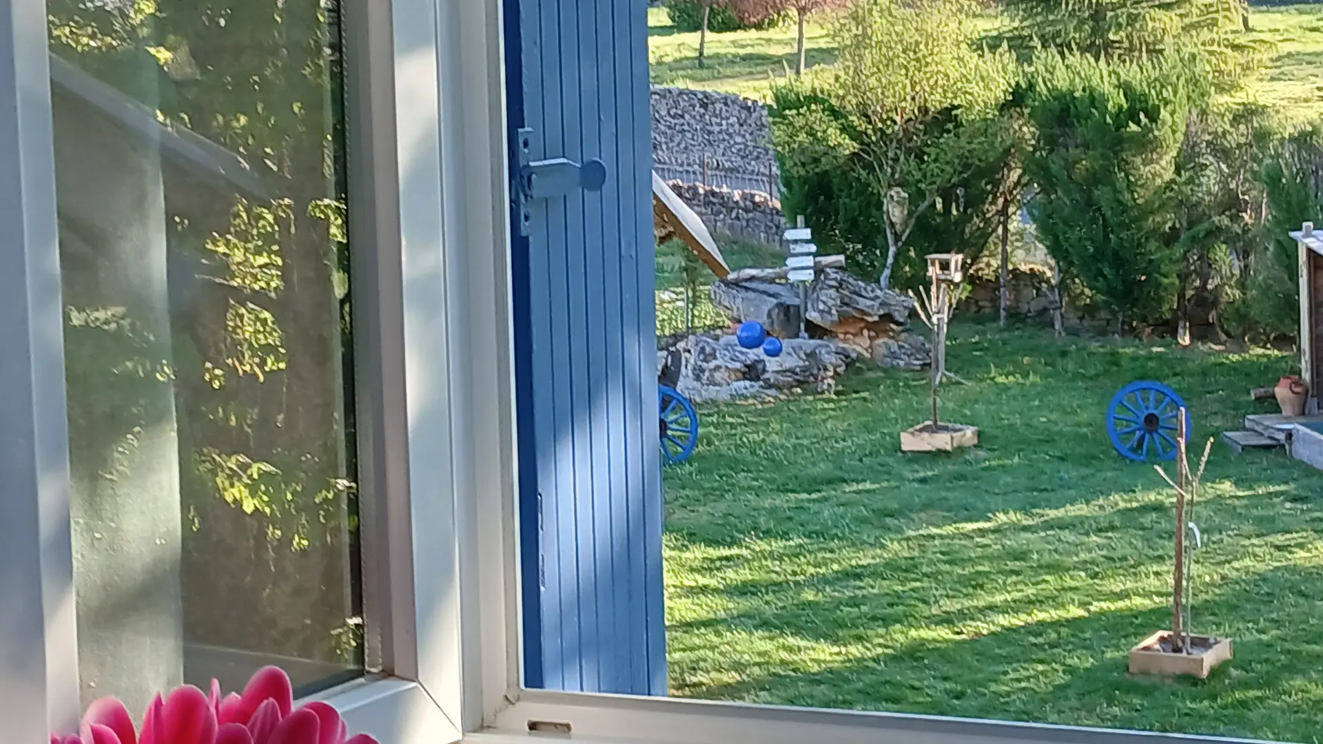 20250408_085347Coté Chambre