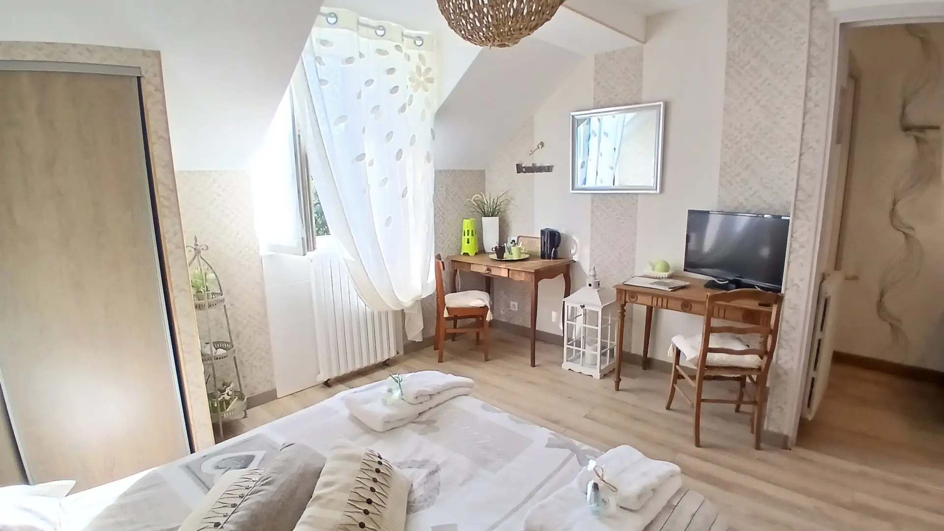 20250408_094504 Chambre d'hotes