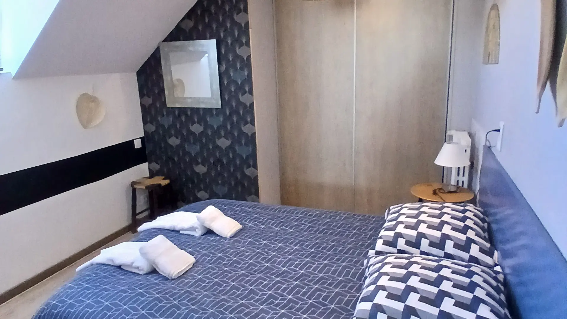 20250408_113408 Chambre ( Appartement)