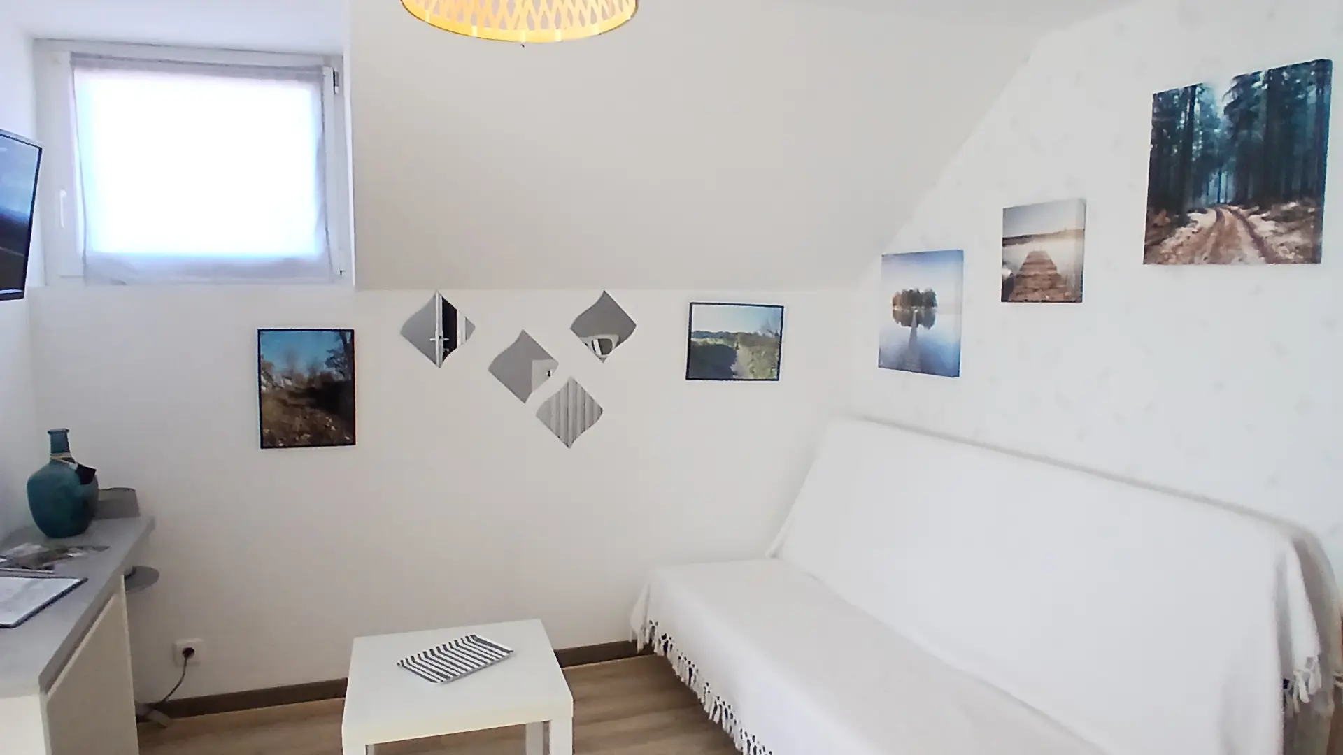 20250408_113817 salon canapé fermé