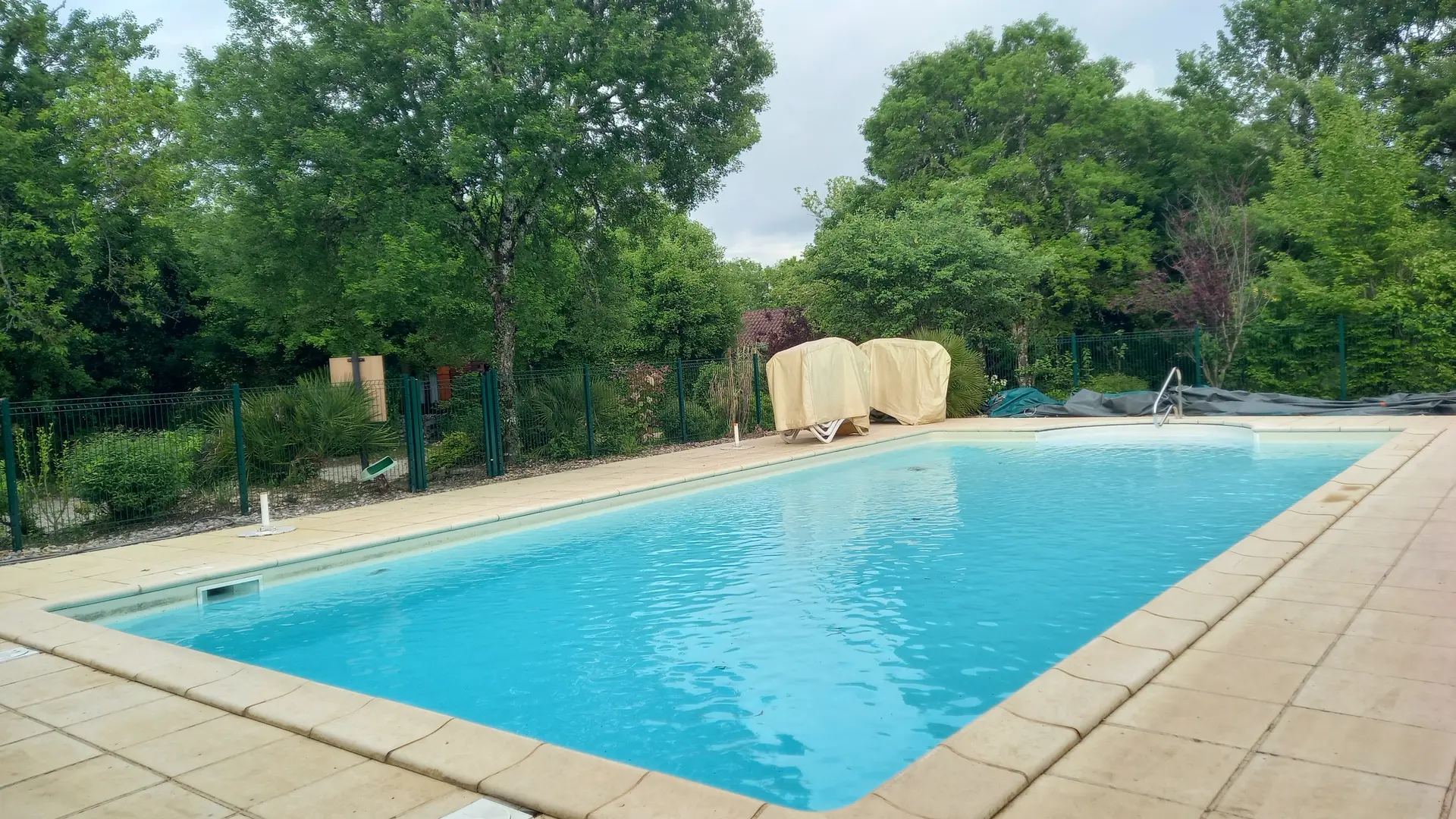 Piscine commune du Hameau LES ORCHIDEES