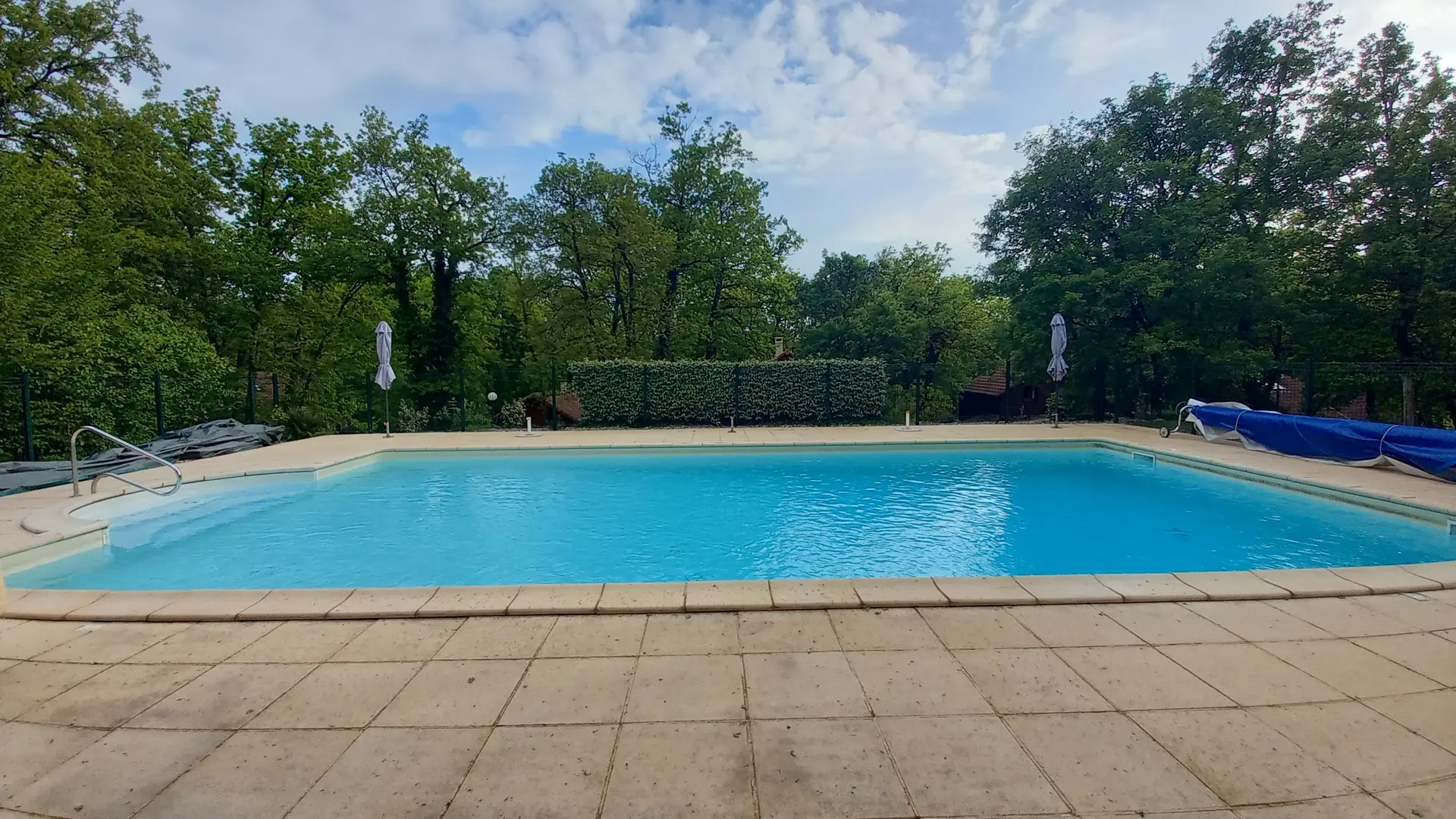 Piscine commune du Hameau LES ORCHIDEES