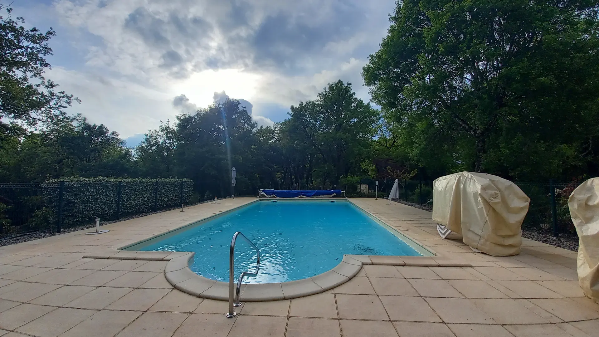 Piscine commune du Hameau LES ORCHIDEES