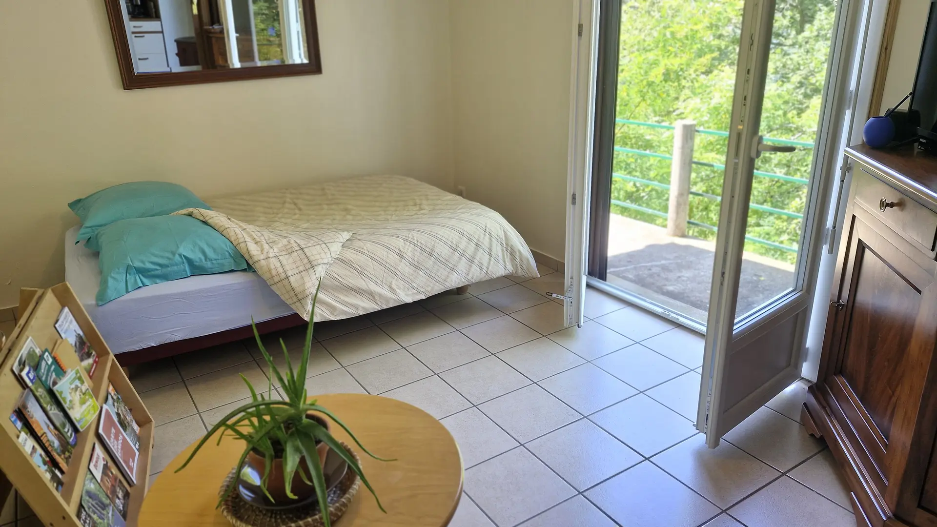 La Marijoe - salon (clic clac, 2ème couchage)