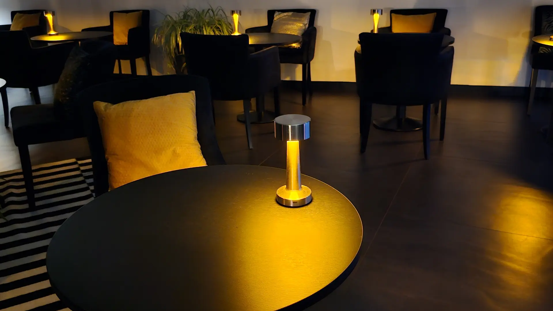 Bar & salon de thé