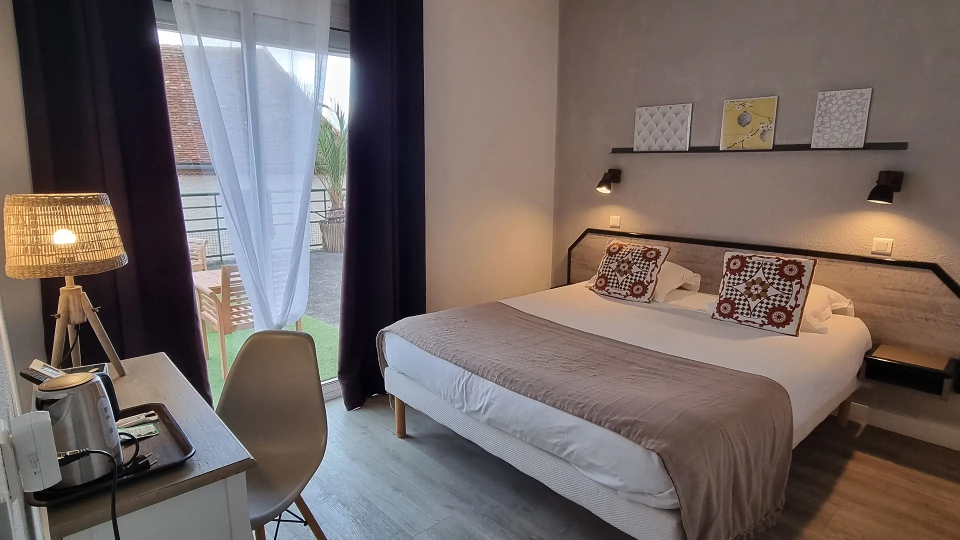 Aamdour Hotel Chambre Triple avec Terrasse