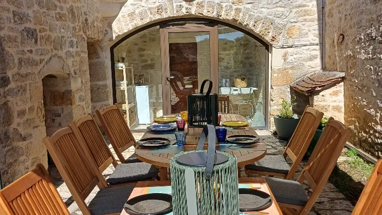 20260404_152536_resized