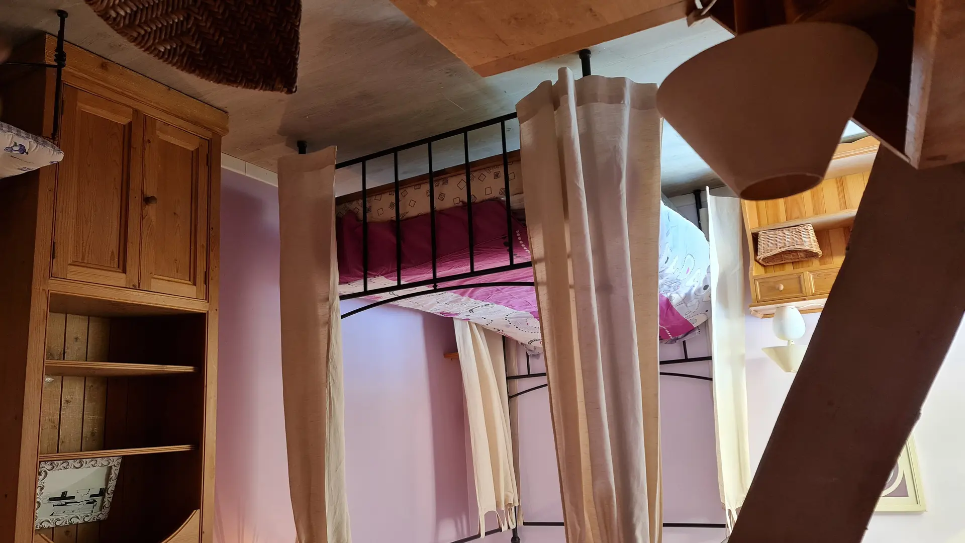 CHAMBRE 1 MAUVE