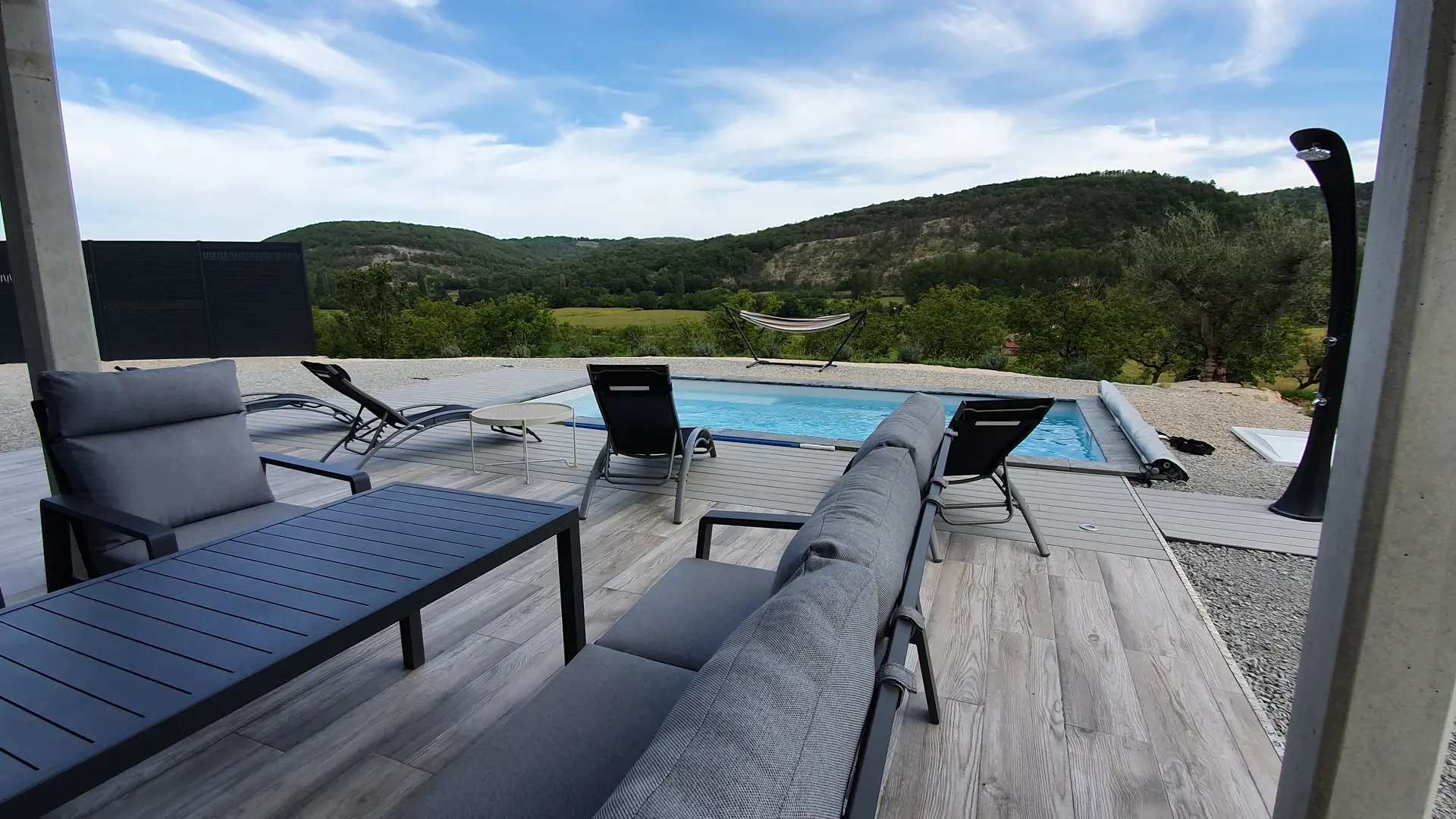 Vue de la terrasse couverte