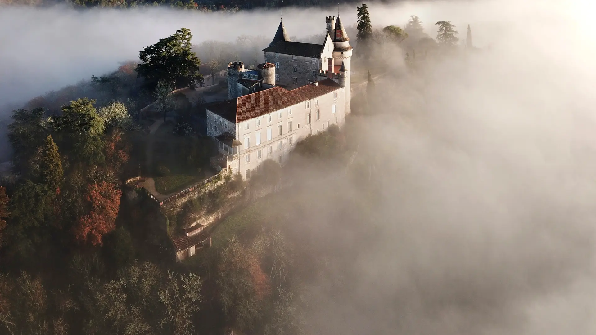 20211213-0216-224-pano-GNB-Mercues-b-2000