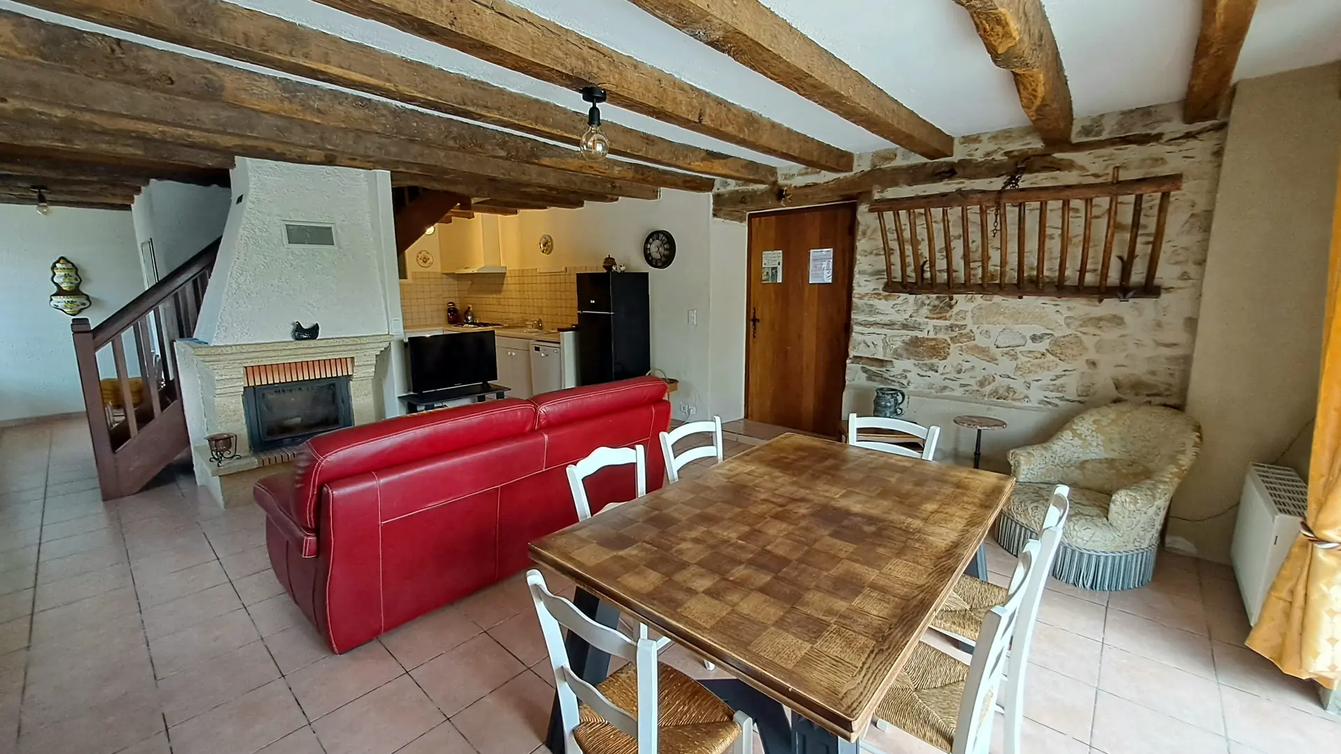 Salon et coin repas