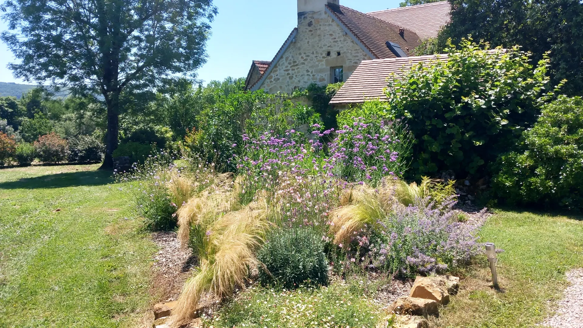 accès dédié au gîte